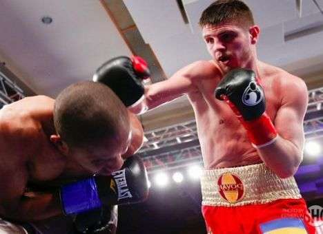 Хитров нокаутировал очередного оппонента в третьем раунде (ВИДЕО)