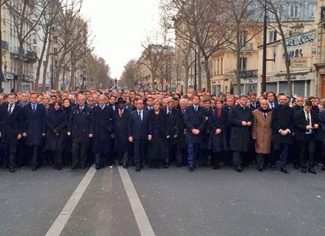 Украина, как никто, понимает боль Франции – Порошенко (ФОТО)