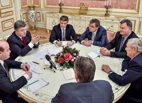 Украина готова показать миру, что способна преодолеть коррупцию – Порошенко