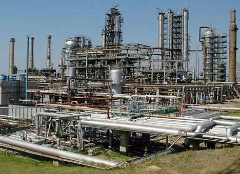 С Херсонского нефтекомплекса незаконно вывозят нефтепродукты – руководитель комплекса