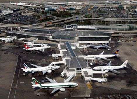 Самолет «заминировали» в аэропорту Нью-Йорка