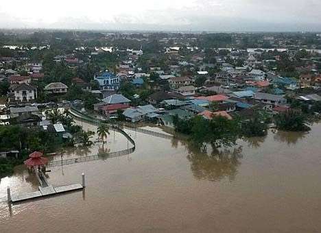 В Малайзии из-за наводнений эвакуированы уже почти 7 тыс. человек