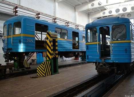 Из киевского метро «исчезло» более 70 вагонов