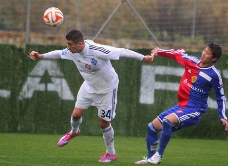 «Динамо» уступает «Базелю» в концовке матча (ВИДЕО)