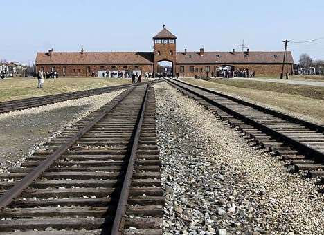 Украинцев назвали в Польше освободителями концлагеря в Освенциме