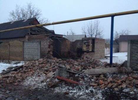 Авдеевку и Дебальцево обстреливают с 6 утра – МВД