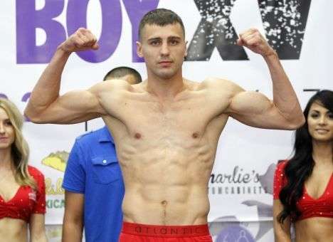 Гвоздик нокаутировал очередного соперника (ВИДЕО)