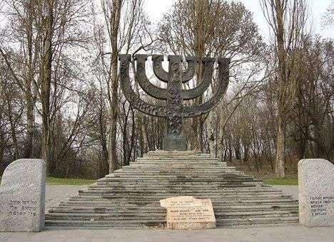 Порошенко сделал заявление по случаю Международного дня памяти жертв Холокоста