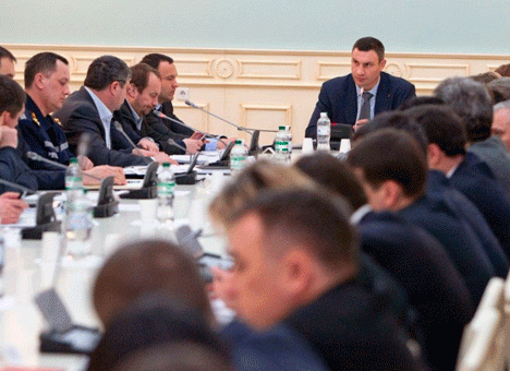 Киев перешел на повышенный уровень безопасности и усилил охрану стратегических объектов – мэр