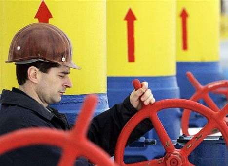 Яценюк распорядился в этом году принять «газовый» закон