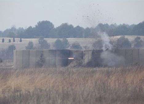 Под Киевом испытали огнеупорную защиту для бойцов АТО (ФОТО, ВИДЕО)