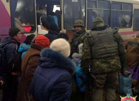 Из Дебальцево проходит срочная эвакуация мирных жителей - МВД