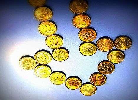 НБУ рекордно обвалил курс гривни