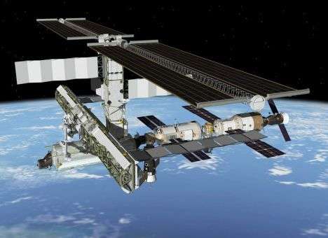 Космический грузовик Dragon отстыковался от МКС (ВИДЕО)