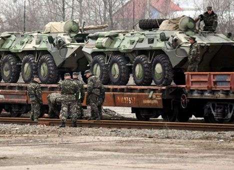 Украина готова первой начать отвод вооружений в Донбассе - Минобороны
