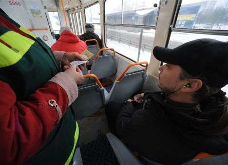 Из киевского транспорта начнут исчезать кондукторы