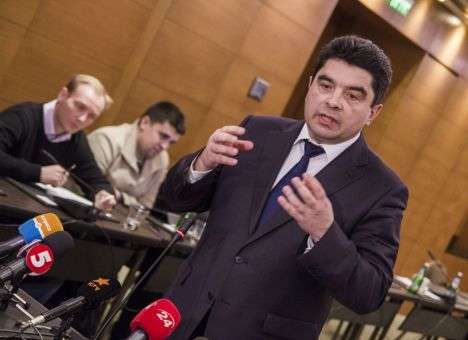 Эксперты разрабатывают дорожную карту, которая выведет страну из кризиса