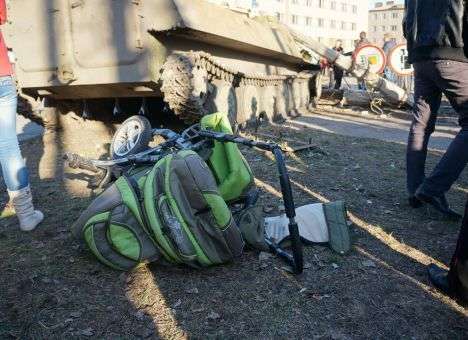 В Константиновке, где под колесами БМД погиб ребенок, милиции разрешили стрелять на поражение