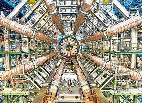 Сегодня может быть запущен Большой адронный коллайдер