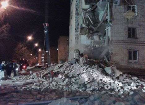 В Тюмени обрушилась часть жилой многоэтажки (ФОТО)