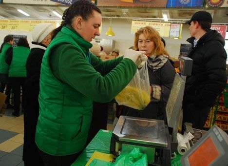 Эксперты рассказали, когда в Украине подешевеют продукты, - СМИ
