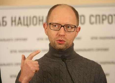 Яценюк хочет, чтобы в Украине ввели запрет на пропаганду коммунистического и нацистского режимов