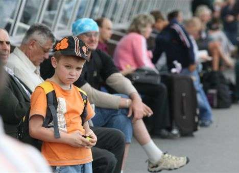 С сегодняшнего дня изменятся правила путешествия с детьми