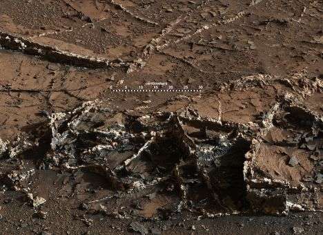 Марсоход Curiosity сделал снимок «Города-сада» у основания горы Эолида (ФОТО)