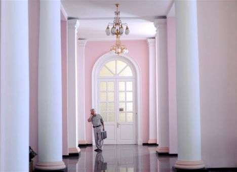 Из вузов бегут преподаватели и профессора, замены которым нет