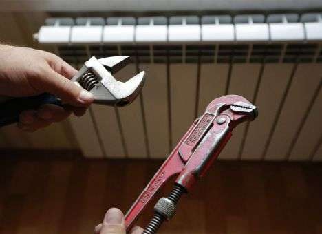 Киевляне, чтобы согреться портят жизнь соседям