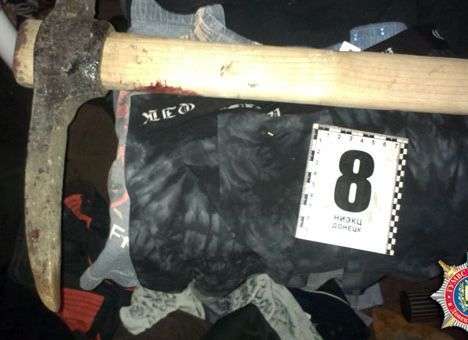 Хозяин дома устроил кровавую расправу над женой и гостем (ФОТО)