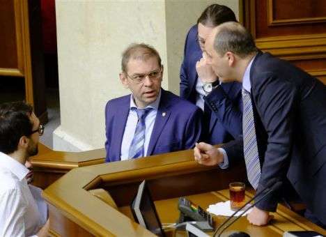 Парубия, которому грозит похищение, взяли под охрану