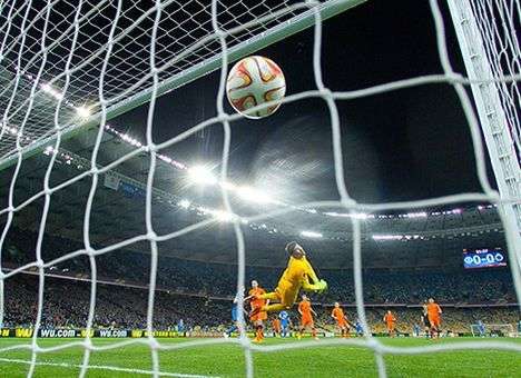 «Днепр» вышел в полуфинал Лиги Европы (ВИДЕО)