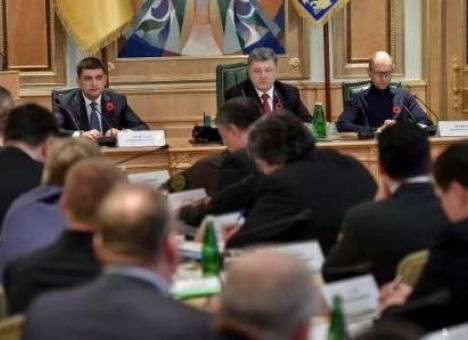 Порошенко считает, что бюрократия - «злая и бездушная»