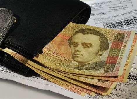 За долги по «коммуналке» у водителя отобрали иномарку