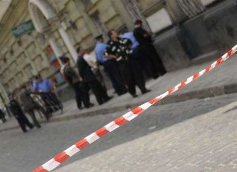 Ночью в Киеве с 15 этажа выбросилась школьница