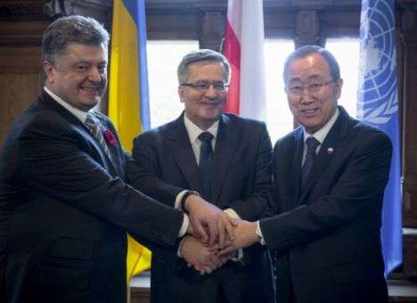 Порошенко рассказал, о чем говорил с Пан Ги Муном