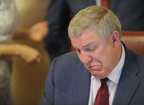 Порошенко уволил посла, назначенного Януковичем