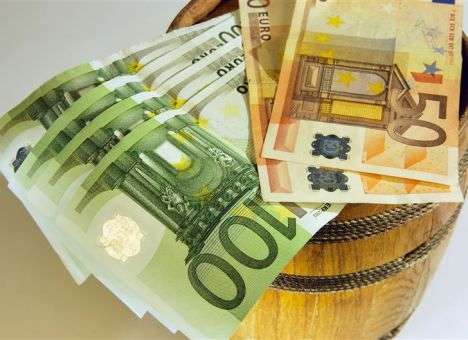 Порошенко поставил подпись под соглашением на 200 млн. евро
