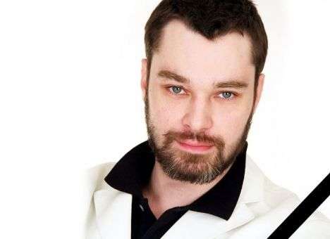 В самоубийство актера Морозова коллеги не верят