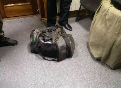 Двое киевлян привезли из АТО сумки, набитые патронами (ФОТО)