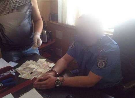 Майора ГАИ задержали во время сбора «дани» с коллег (ФОТО)