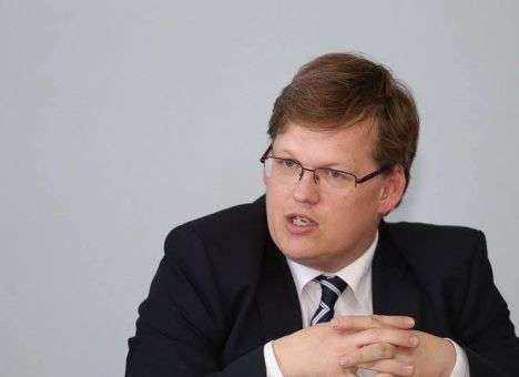 Розенко оставил чиновников без спецпенсий