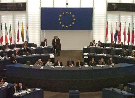 Скандал между Кремлем и Европарламентом набирает обороты