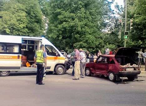 На Хмельнитчине в жуткой аварии пострадали дети (ФОТО)