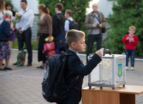 Учеба для старшеклассников может стать платной, - эксперт