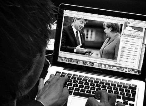 Канцлеру Меркель пишут грубости и слова ненависти