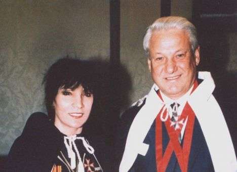 В Москве скончалась легендарная целительница Джуна