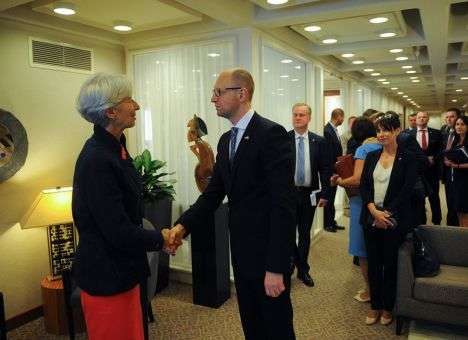 Яценюк рассказал, что «мешает» получить второй транш МВФ