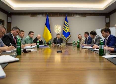 Никому не позволю тянуть одеяло на себя, - Порошенко